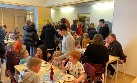 Konudagskaffi í Leikskólanum í Stykkishólmi