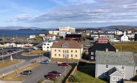 Zawiadomienie urz?du miasta Stykkishólmur dotycz?ce ograniczenia edukacji z powodu epidemii COVID-1…