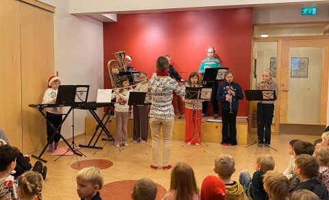 Gemlingasveit Tónlistarskólans í heimsókn